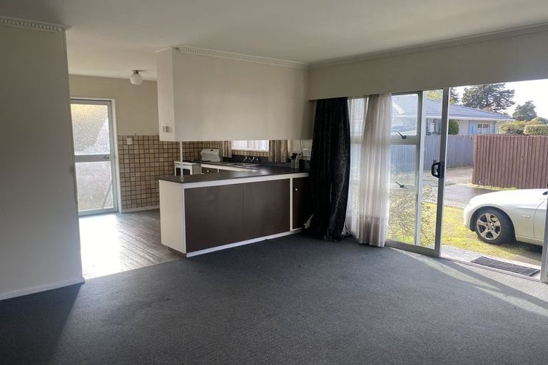 Photo of property in 8 Takapu Place, Bromley, Christchurch, 8062