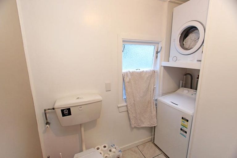 Photo of property in 17 Warrender Street, North Dunedin, Dunedin, 9016