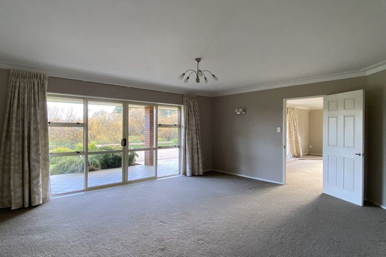 Photo of property in 67 Riverhead Road, Kumeu, 0810