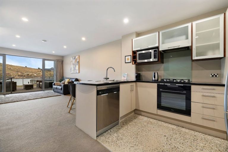 Photo of property in Remarkables Apartments, 9/658 Frankton Road, Queenstown, 9300