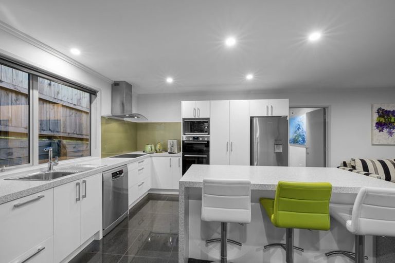 Photo of property in 3a Lorna Street, Lynmouth, New Plymouth, 4310