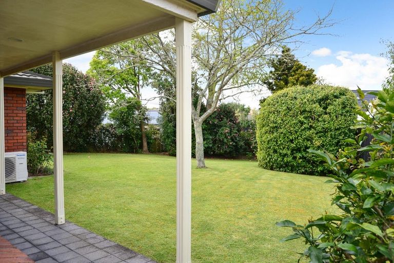 Photo of property in 17 Willowfield Place, Pukete, Hamilton, 3200