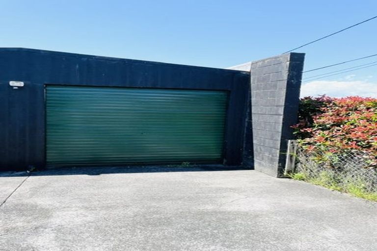 Photo of property in 3/30 Islington Avenue, New Lynn, Auckland, 0600