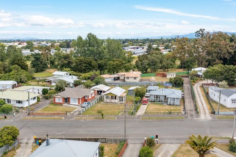 Photo of property in 43 Oxford Street, Lansdowne, Masterton, 5810