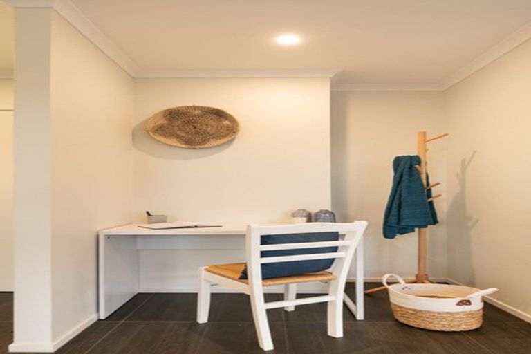 Photo of property in 6 Antrim Glade, Welcome Bay, Tauranga, 3175