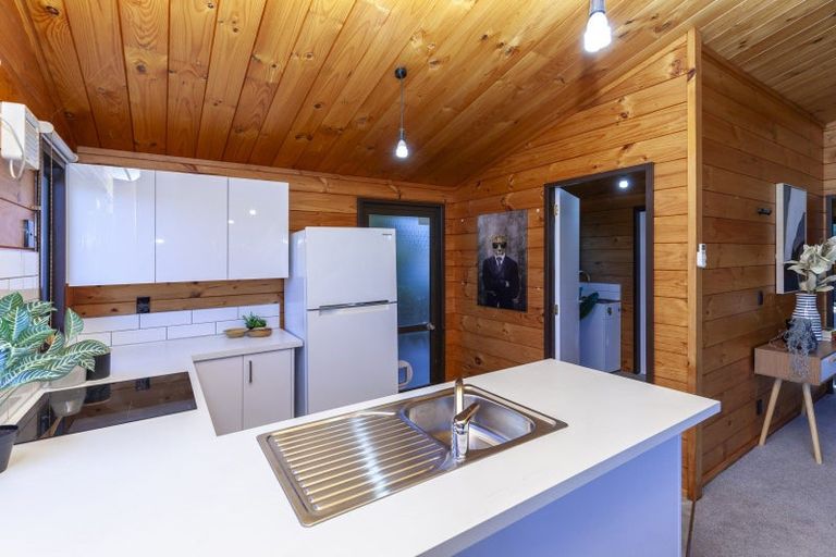 Photo of property in 6 Park Avenue, Waikanae, 5036