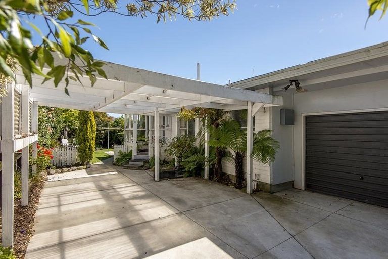 Photo of property in 2/7a Kruse Place, Redwood, Christchurch, 8051