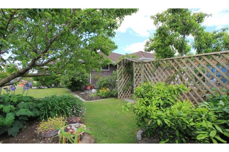 Photo of property in 33 Karina Crescent, Redwoodtown, Blenheim, 7201