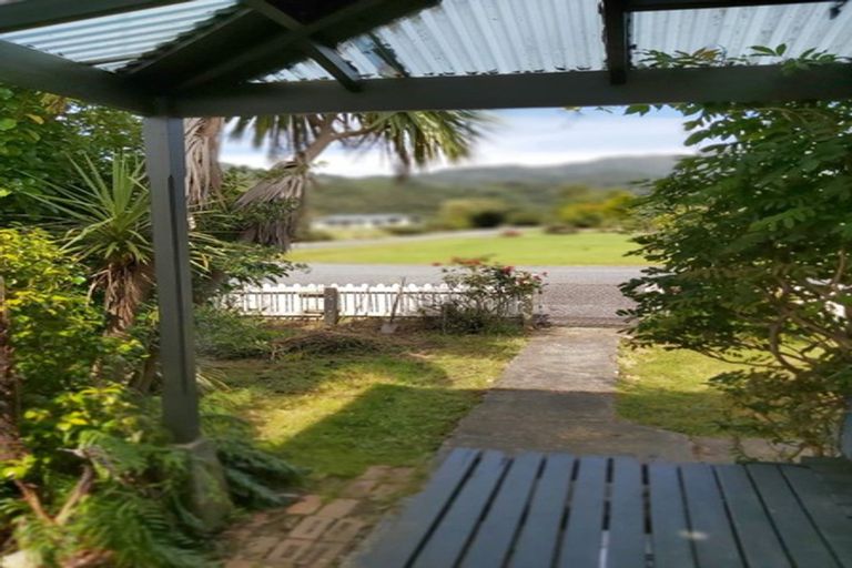 Photo of property in 39 Sale Street, Ross, 7812