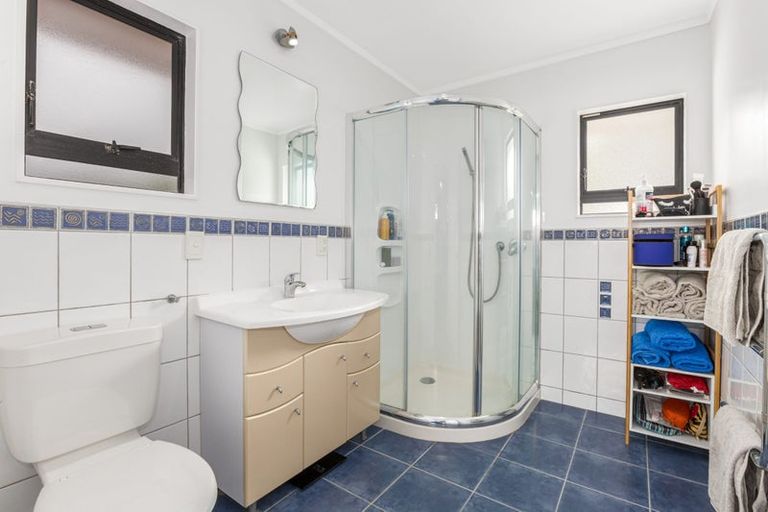 Photo of property in 14 Bowman Place, Whitby, Porirua, 5024