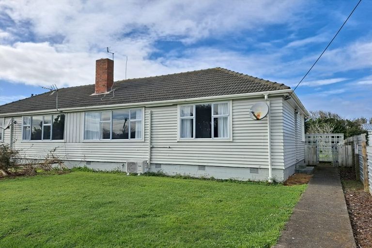 Photo of property in 12-14 Dixon Avenue, Hawera, 4610