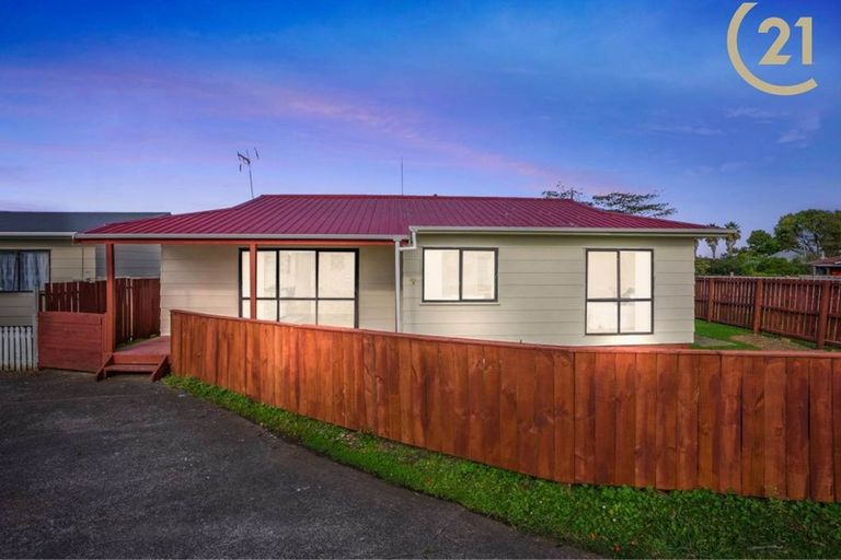 Photo of property in 100a Shifnal Drive, Randwick Park, Auckland, 2105