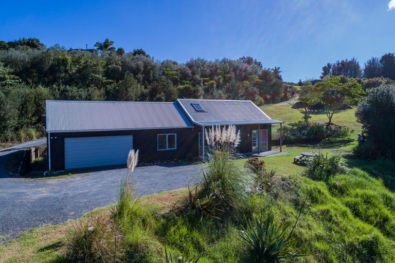 Photo of property in 18 Heron Hill, Kerikeri, 0230