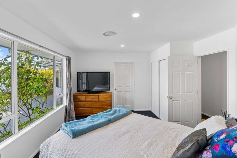 Photo of property in 53 Broadhaven Avenue, Parklands, Christchurch, 8083