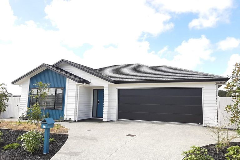 Photo of property in 16 Jane Maree Road, Kumeu, 0810