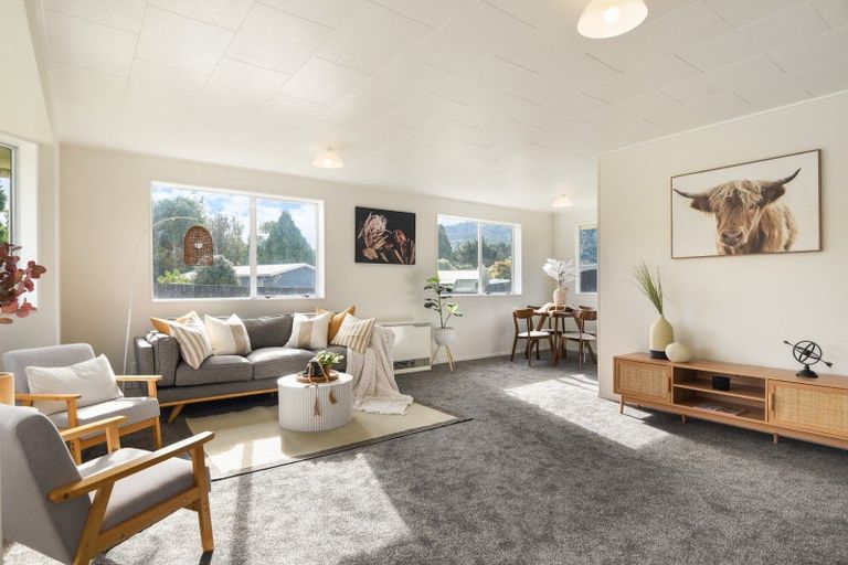 Photo of property in 43 Blomfield Street, Pukehangi, Rotorua, 3015