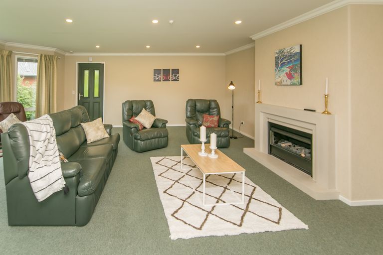 Photo of property in 125 Otaki Street, Kaiapoi, 7630