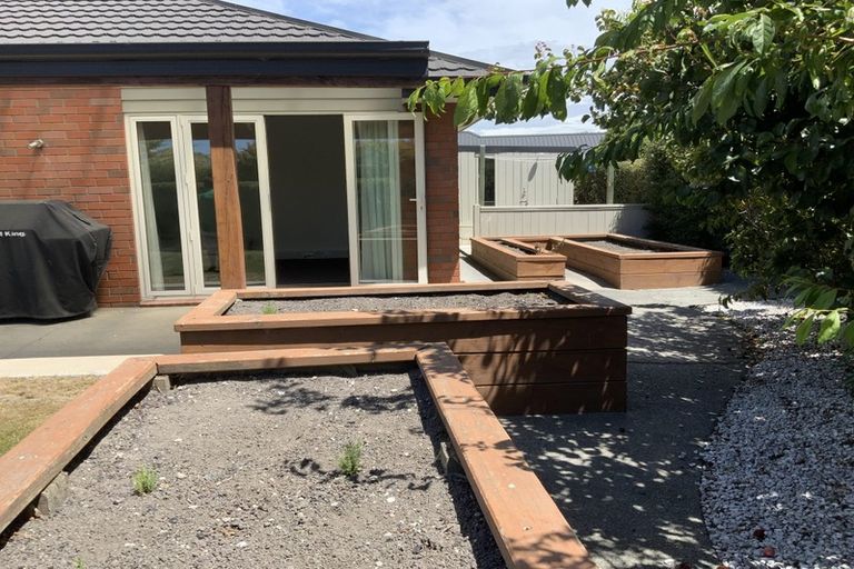 Photo of property in 22 Melville Crescent, Rolleston, 7614