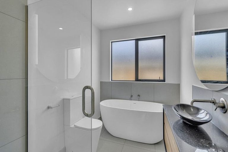 Photo of property in 35 Stackwood Avenue, Woodend, 7691