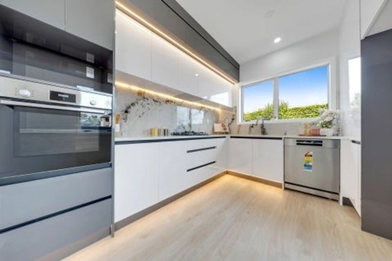 Photo of property in 146c Browns Road, Manurewa, Auckland, 2102