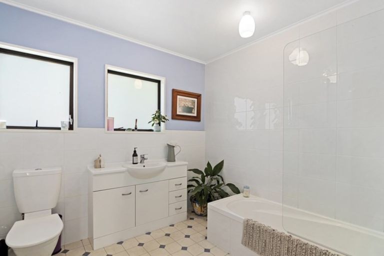 Photo of property in 9 Anslow Place, Wakefield, 7025