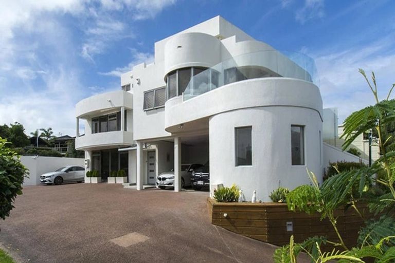 Photo of property in 2 Bucklands Beach Road, Bucklands Beach, Auckland, 2012