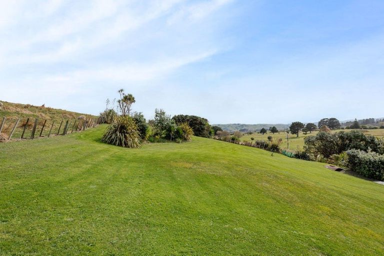 Photo of property in 6 Beach Road, Porangahau, 4293