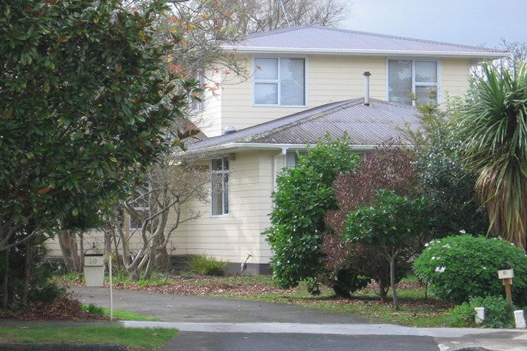 Photo of property in 10 Woodstock Place, Hokowhitu, Palmerston North, 4410