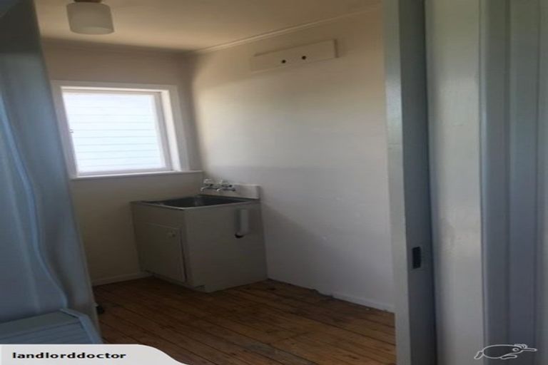 Photo of property in 1/58 Cargill Street, Papakura, 2110