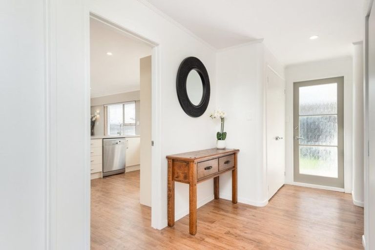 Photo of property in 15 Hookey Drive, Te Puke, 3119