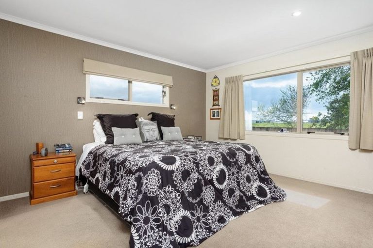 Photo of property in 74b Simpson Road, Papamoa Beach, Papamoa, 3118