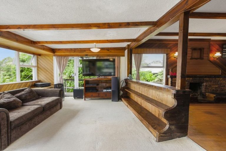 Photo of property in 130 Verran Road, Birkdale, Auckland, 0626