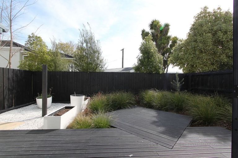 Photo of property in 2/56 London Street, Richmond, Christchurch, 8013