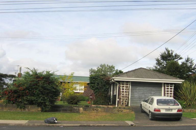 Photo of property in 120 Rosier Road, Glen Eden, Auckland, 0602