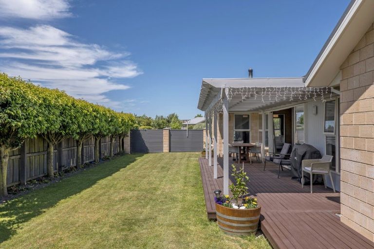 Photo of property in 10 Pemberton Drive, Darfield, 7510