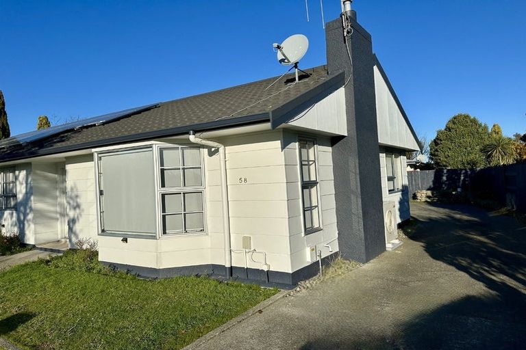 Photo of property in 58 Rhodes Drive, Kelvin Grove, Palmerston North, 4414
