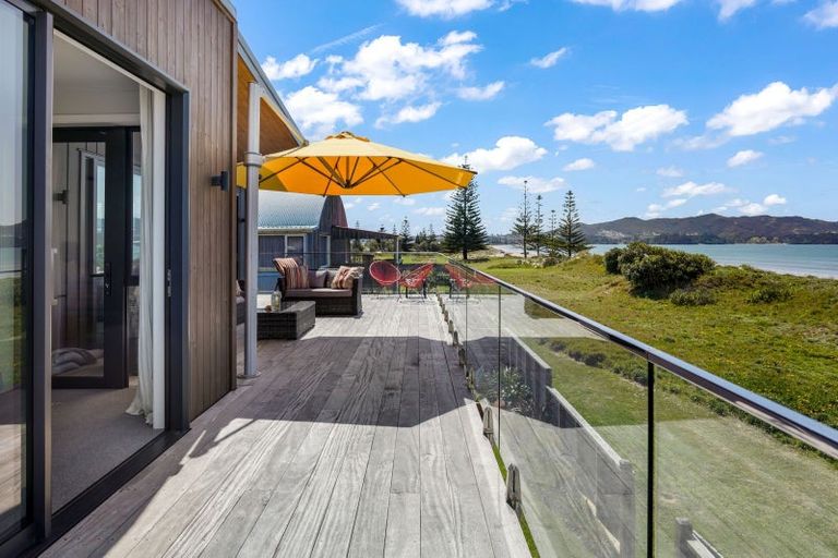 Photo of property in 37 Simon Urlich Road, Karikari Peninsula, 0483