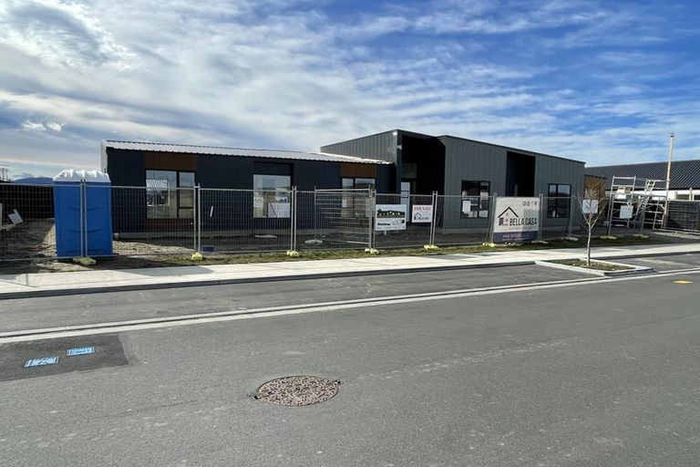 Photo of property in 12 Steggall Road, Rangiora, 7400