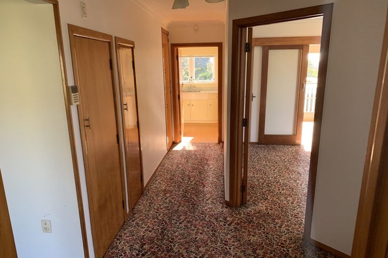 Photo of property in 16 Huruhuru Road, Massey, Auckland, 0614