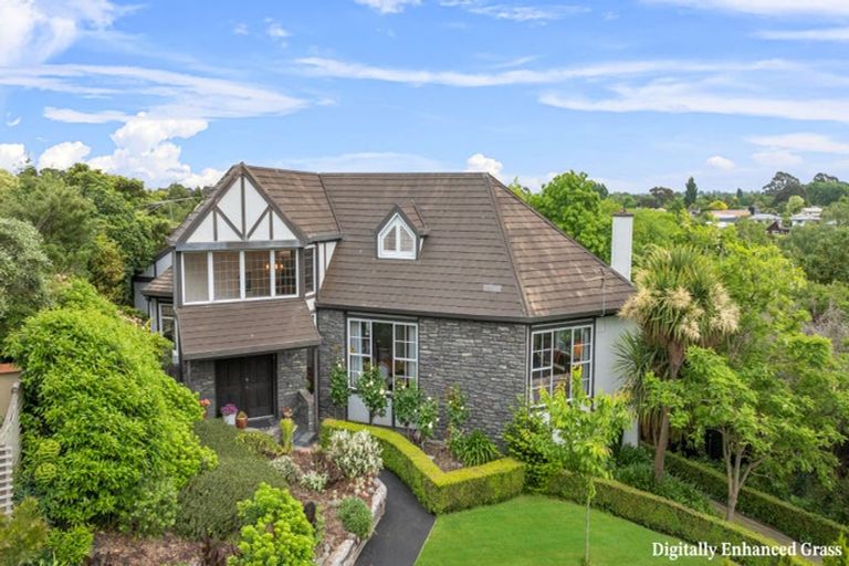 Photo of property in 2 Bengal Drive, Cashmere, Christchurch, 8022