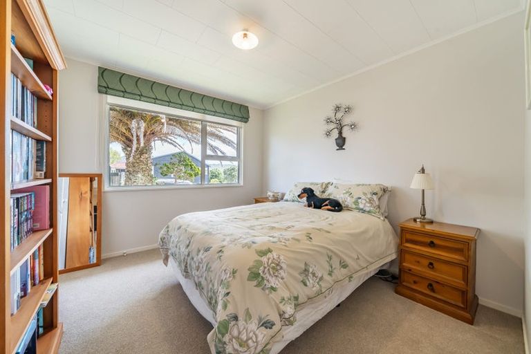 Photo of property in 6 Langwell Place, Papakowhai, Porirua, 5024