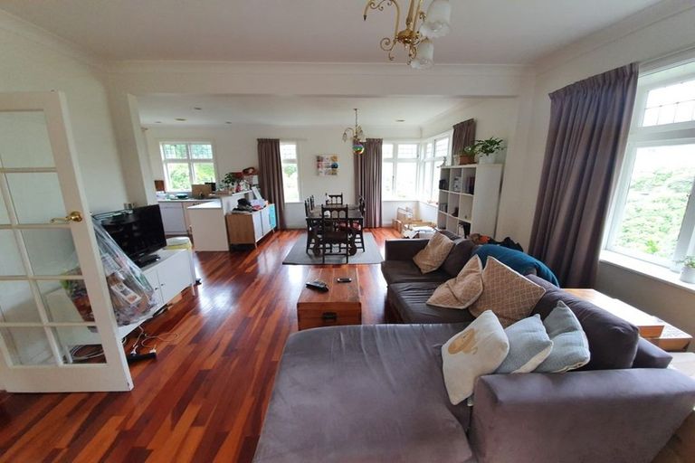 Photo of property in 28 Saint Michaels Crescent, Kelburn, Wellington, 6012