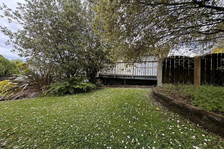 Photo of property in 3 Benita Place, Sunnyvale, Auckland, 0612