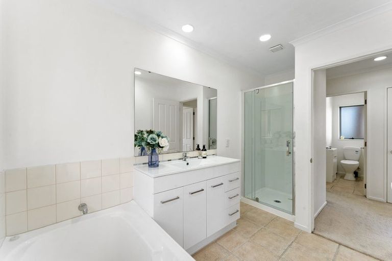 Photo of property in 29 Caversham Drive, Torbay, Auckland, 0630