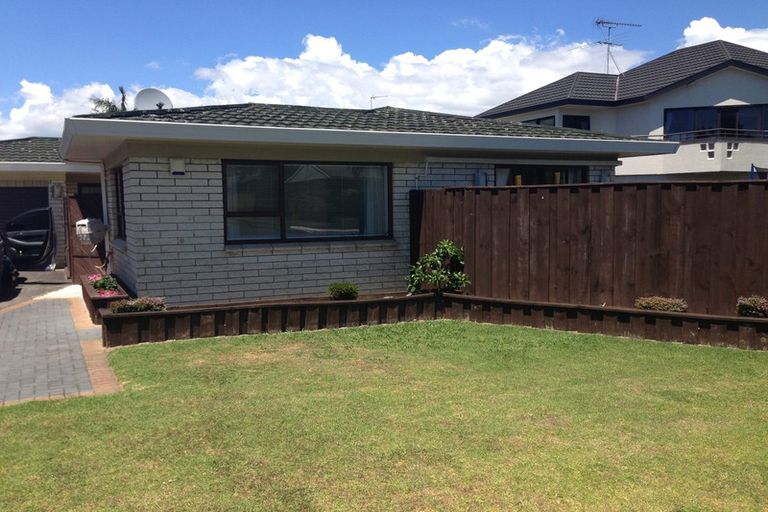 Photo of property in 1/26a Eastern Road, Eastern Beach, Auckland, 2012