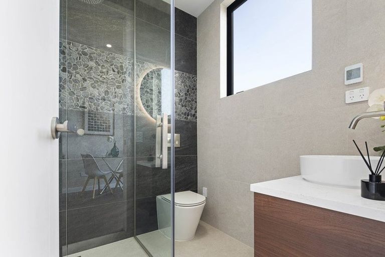 Photo of property in 20 Awanui Road, Red Beach, 0932