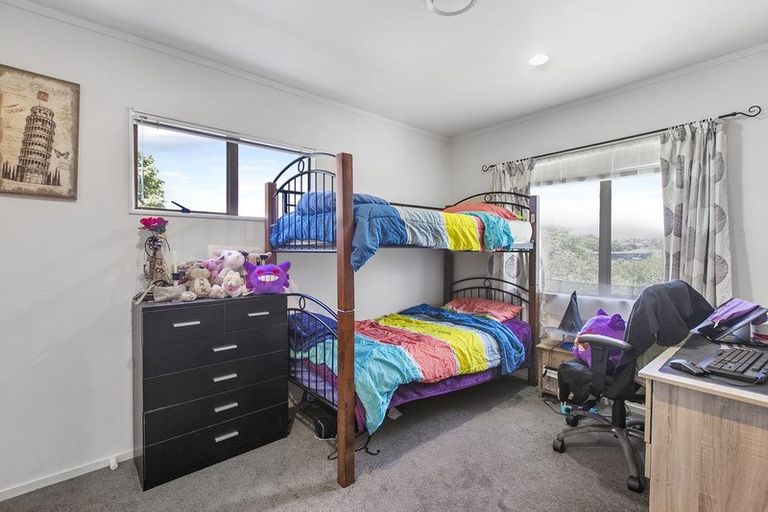 Photo of property in 17 Kora Avenue, Ranui, Auckland, 0612