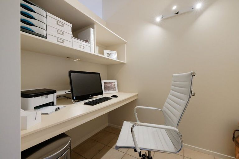 Photo of property in 2 Sissinghurst Court, Bethlehem, Tauranga, 3110