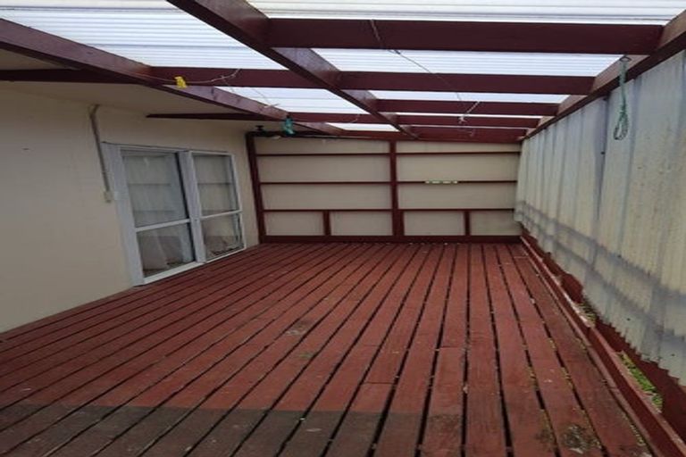 Photo of property in 5b Nile Road, Kelston, Auckland, 0602