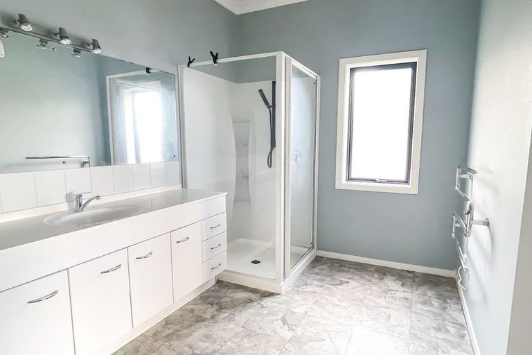 Photo of property in 34b Gills Road, Bucklands Beach, Auckland, 2014